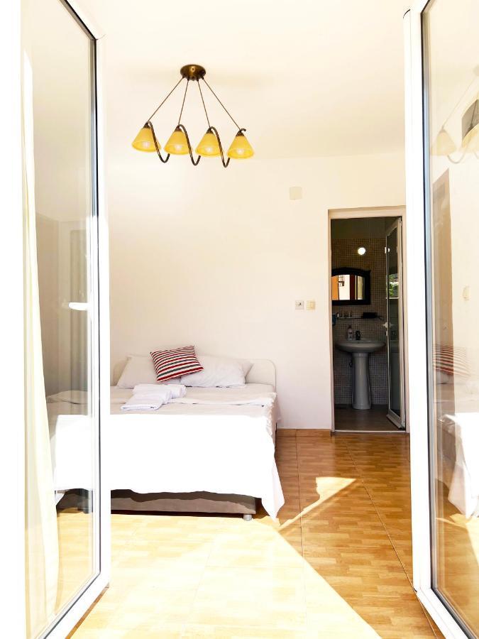 Aparthotel Vila Simona à Budva Extérieur photo